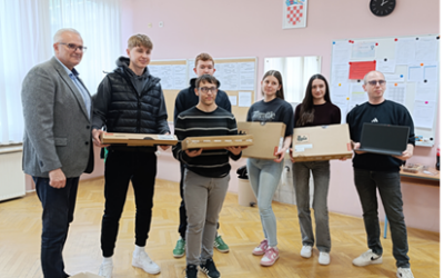 Nova prijenosna računala za pripreme učenika za natjecanja