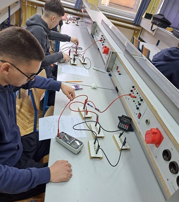 Izvještaj sa školskog natjecanje iz Osnova elektrotehnike