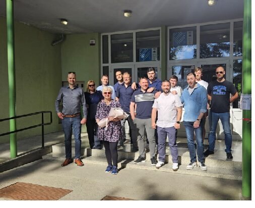 20 godina nakon srednjoškolskog  obrazovanja